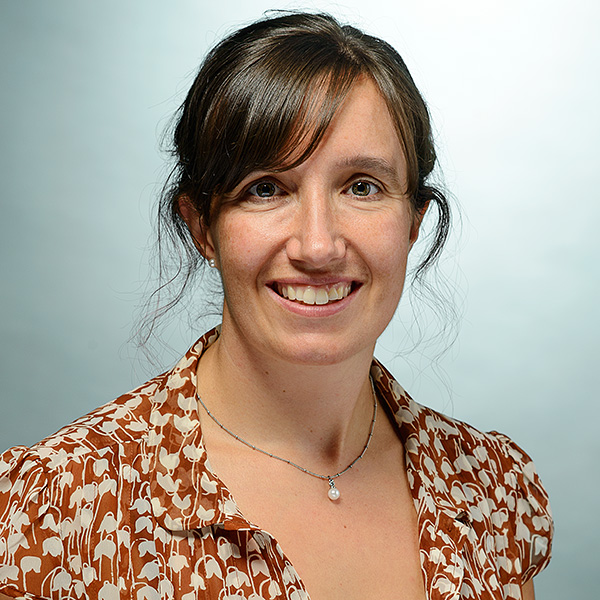 Gwyneth MacMaster